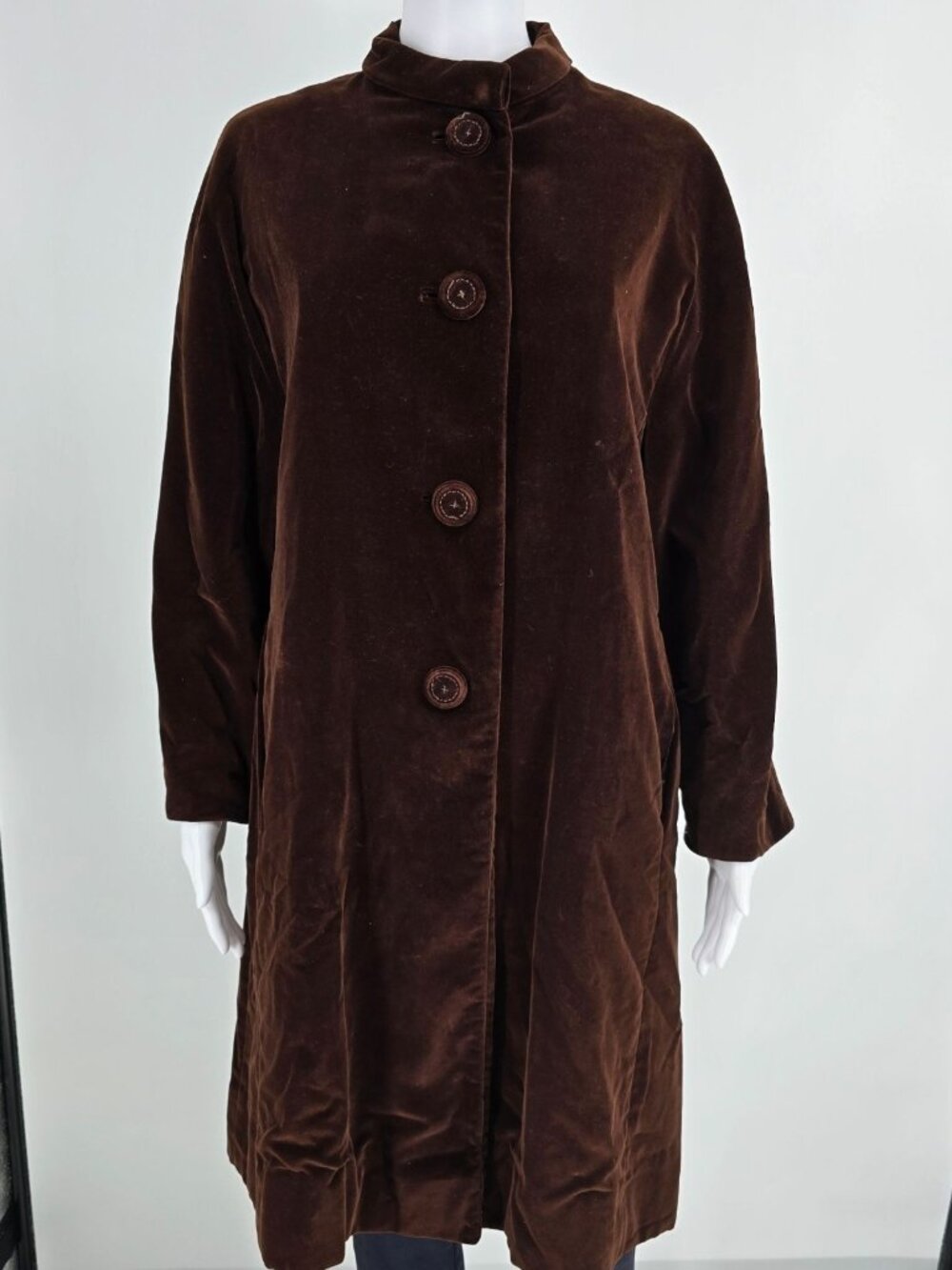 Vintage 1960s Lawrence of London Fabric by Crompton Brown Velveteen Coat (M)